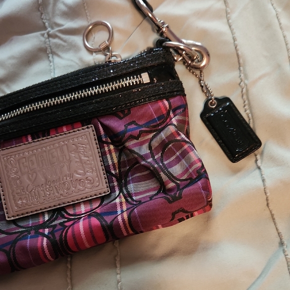 Coach Pink and Black Clutch with Geometric Pattern - Picture 2 of 4